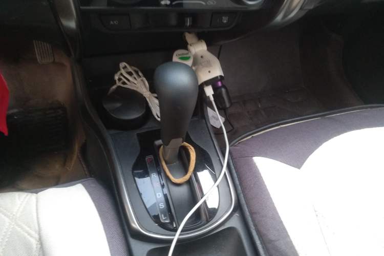 Used Honda Greiz 2016 1.5L CVT Classic Edition Gear Lever