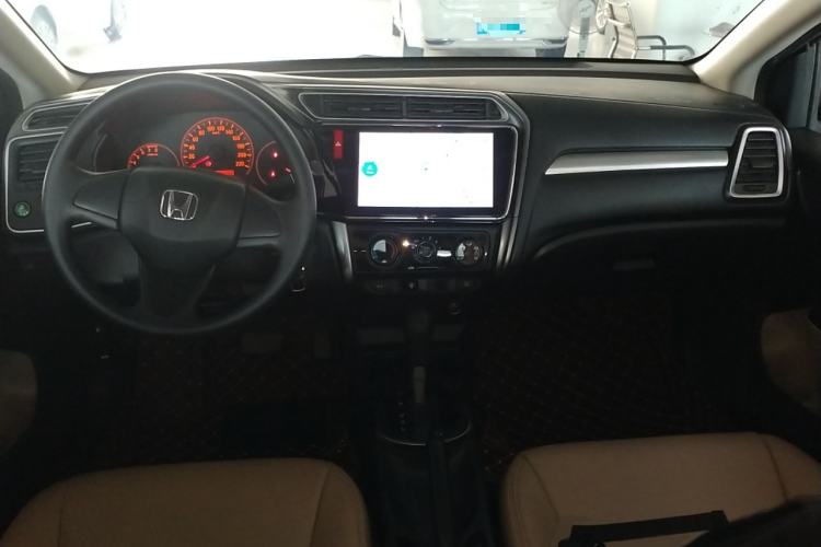 Used Honda Greiz 2016 1.5L CVT Classic Edition Interior 2