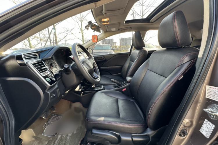 Used Honda Greiz 2016 1.5L CVT Fashion Edition Left Front Seat