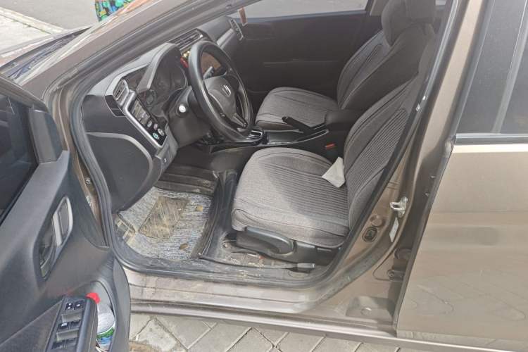 Used Honda Greiz 2016 1.5L CVT Fashion Edition Left Front Seat