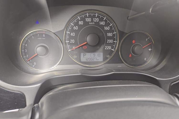 Used Honda Greiz 2016 1.5L CVT Fashion Edition Odometer Close Up