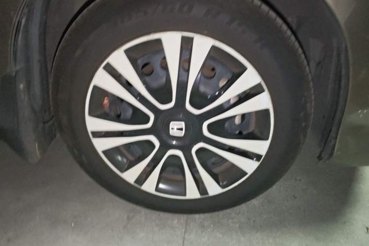 Used Honda Greiz 2016 1.5L CVT Classic Edition Right Front Wheel Hub