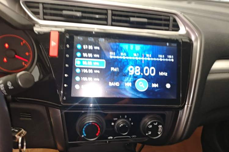 Used Honda Greiz 2016 1.5L CVT Classic Edition Audio And AC Panel