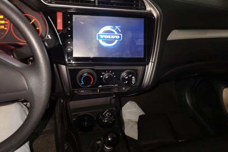 Used Honda Greiz 2016 1.5L Manual Classic Edition Audio And AC Panel