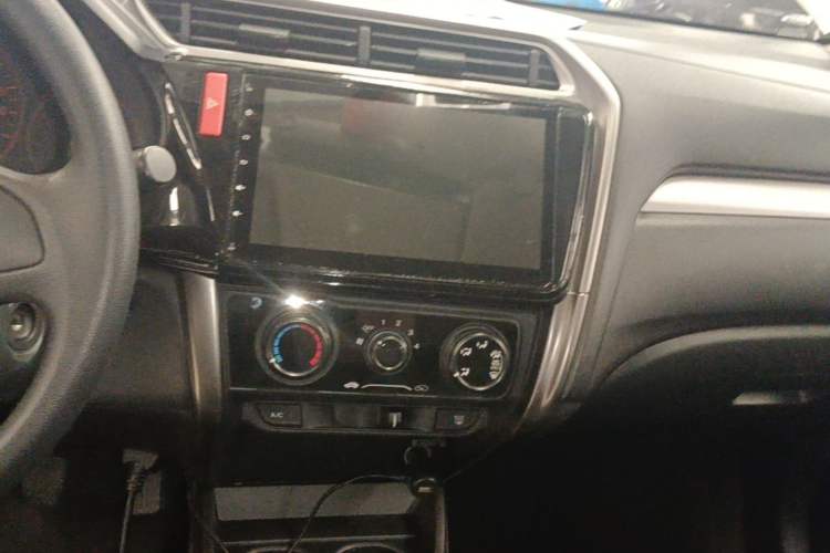 Used Honda Greiz 2016 1.5L Manual Classic Edition Audio And AC Panel