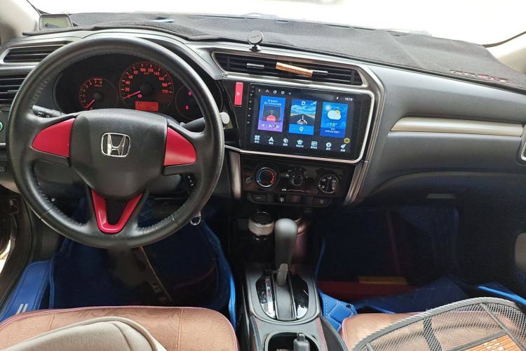 Used Honda Greiz 2016 1.5L CVT Classic Edition Center Console
