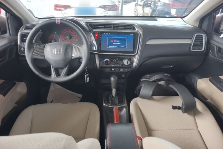 Used Honda Greiz 2016 1.5L CVT Classic Edition Center Console