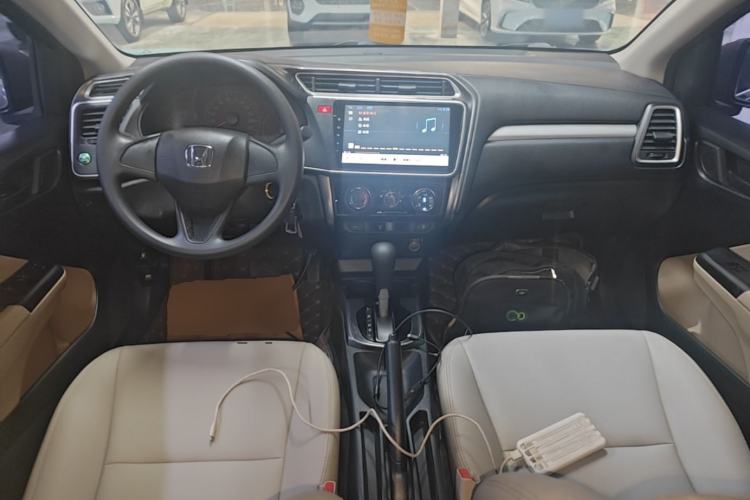 Used Honda Greiz 2016 1.5L CVT Classic Edition Center Console