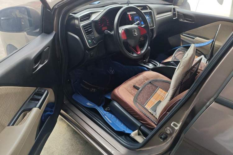 Used Honda Greiz 2016 1.5L CVT Classic Edition Driver Seat