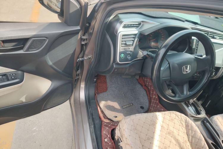 Used Honda Greiz 2016 1.5L CVT Classic Edition Driver Seat