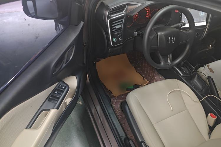 Used Honda Greiz 2016 1.5L CVT Classic Edition Driver Seat