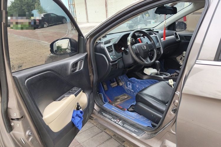 Used Honda Greiz 2016 1.5L CVT Classic Edition Driver Seat