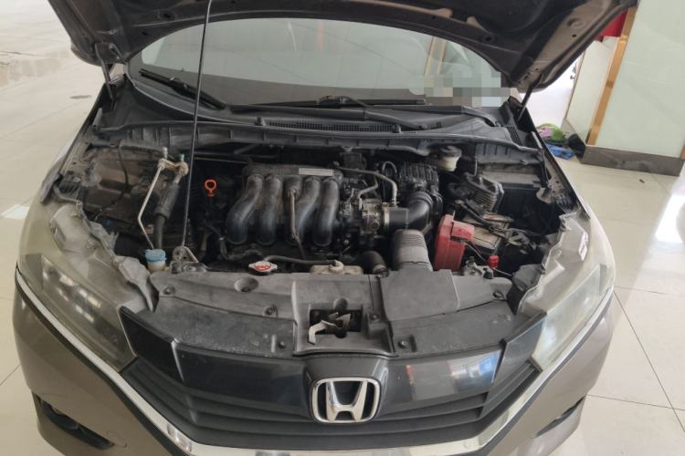 Used Honda Greiz 2016 1.5L CVT Comfort Version Engine Bay