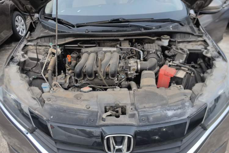 Used Honda Greiz 2016 1.5L CVT Classic Edition Engine Bay