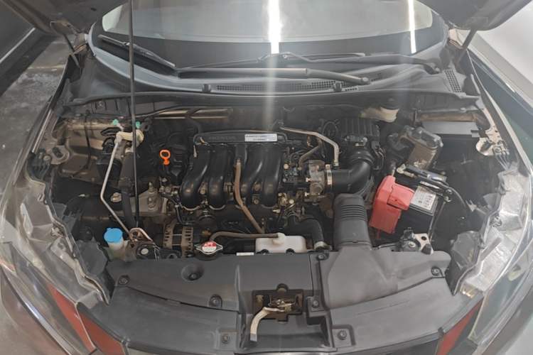 Used Honda Greiz 2016 1.5L CVT Classic Edition Engine Bay