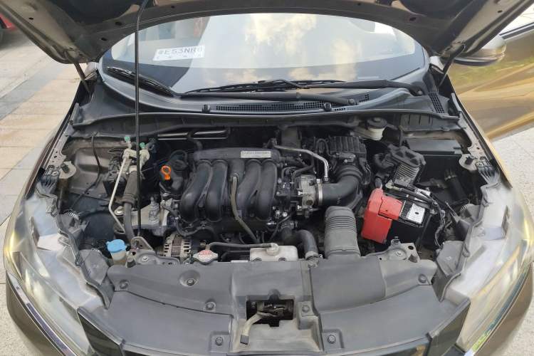 Used Honda Greiz 2016 1.5L CVT Classic Edition Engine Bay