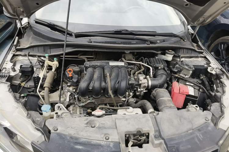 Used Honda Greiz 2016 1.5L CVT Luxury Edition Engine Bay