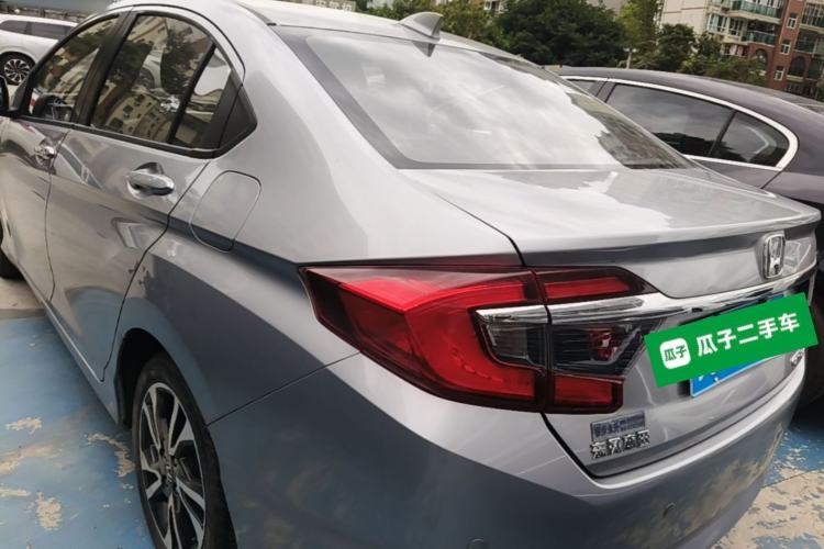 Used Honda Greiz 2016 1.5L CVT Luxury Edition Exterior 2