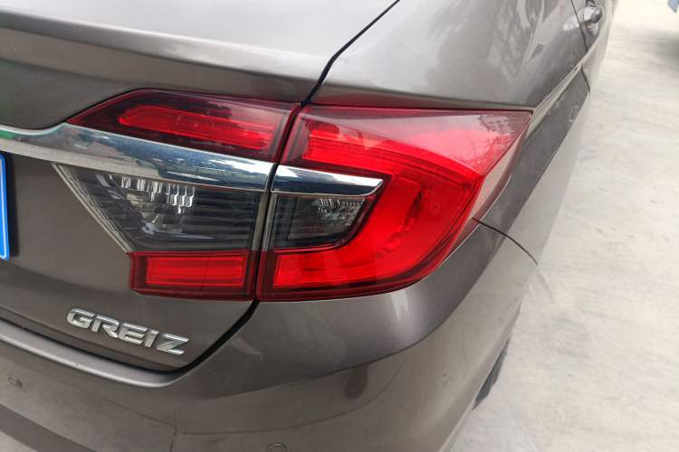 Used Honda Greiz 2016 1.5L CVT Classic Edition Exterior 3