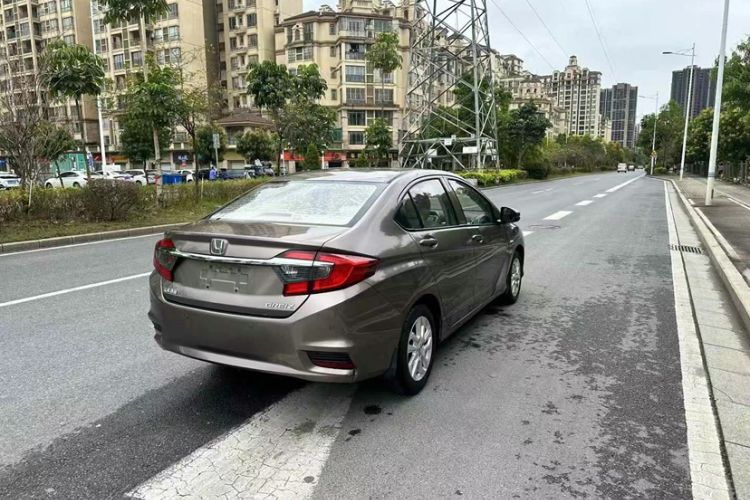Used Honda Greiz 2016 1.5L CVT Classic Edition Exterior 5