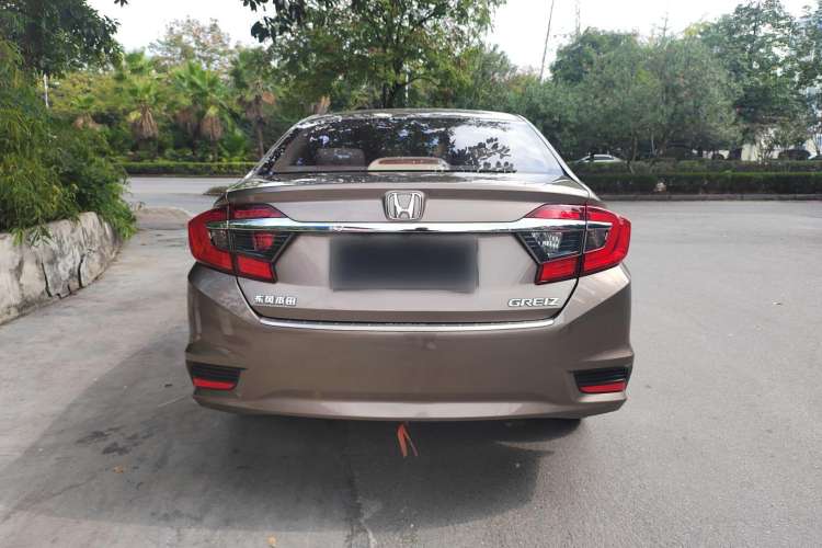 Used Honda Greiz 2016 1.5L Manual Classic Edition Exterior 5