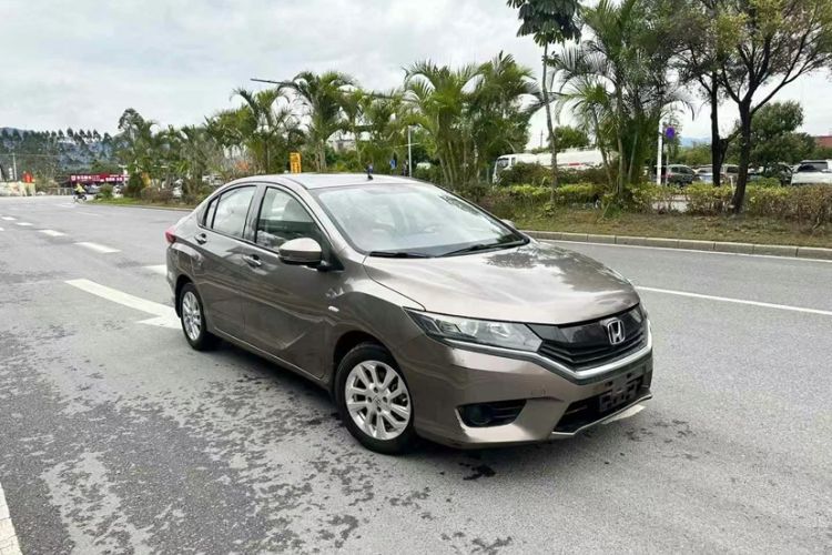 Used Honda Greiz 2016 1.5L CVT Classic Edition Exterior 7