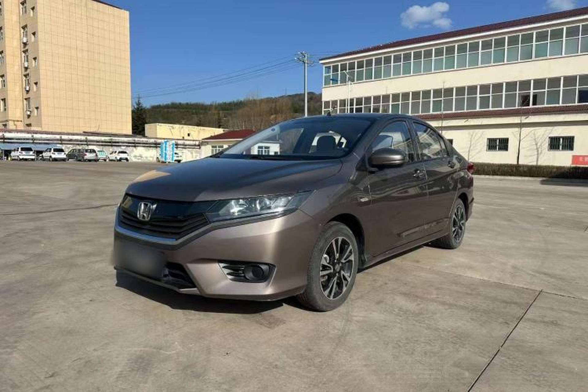 Used Honda Greiz 2016 1.5L Manual Classic Edition Front Left 45 Deg