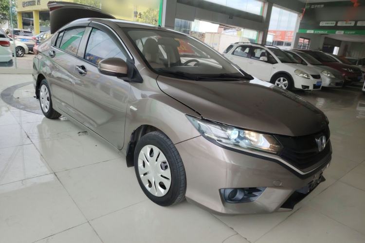 Used Honda Greiz 2016 1.5L CVT Classic Edition Front Right 45 Deg