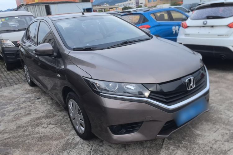 Used Honda Greiz 2016 1.5L CVT Classic Edition Front Right 45 Deg