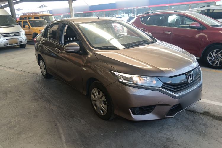 Used Honda Greiz 2016 1.5L CVT Classic Edition Front Right 45 Deg