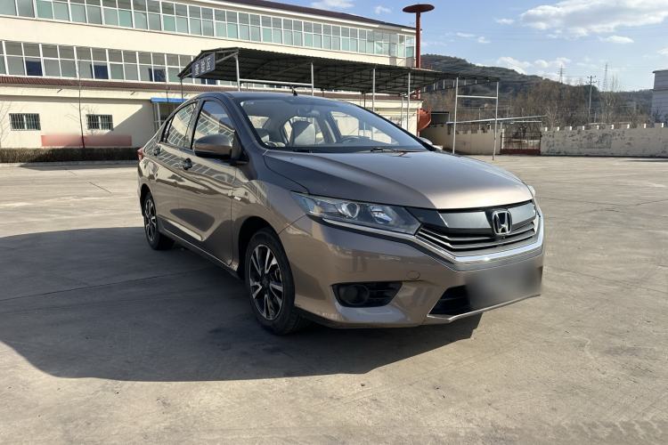 Used Honda Greiz 2016 1.5L Manual Classic Edition Front Right 45 Deg