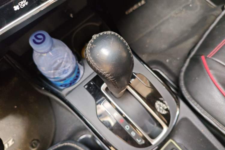 Used Honda Greiz 2016 1.5L CVT Luxury Edition Gear Lever