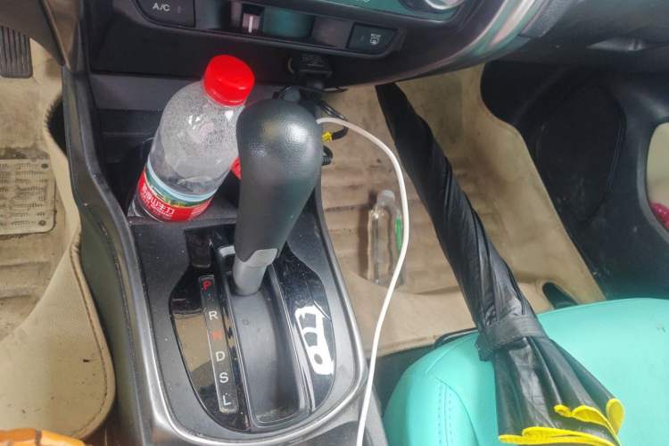 Used Honda Greiz 2016 1.5L CVT Classic Edition Gear Lever