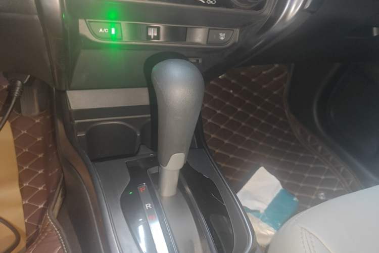 Used Honda Greiz 2016 1.5L CVT Classic Edition Gear Lever