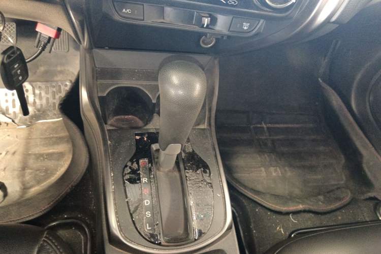 Used Honda Greiz 2016 1.5L CVT Classic Edition Gear Lever