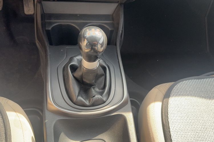 Used Honda Greiz 2016 1.5L Manual Classic Edition Gear Lever