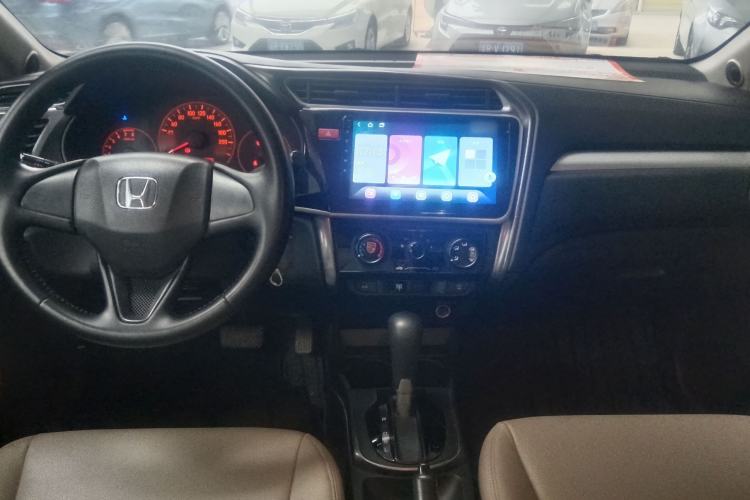 Used Honda Greiz 2016 1.5L CVT Classic Edition Interior 2