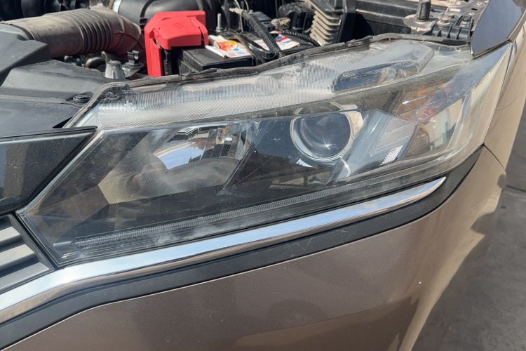Used Honda Greiz 2016 1.5L Manual Classic Edition Left Front Headlight