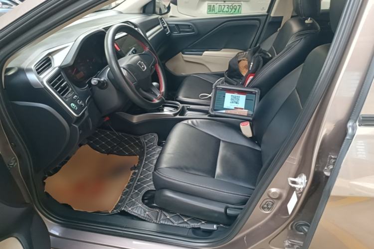 Used Honda Greiz 2016 1.5L CVT Classic Edition Left Front Seat