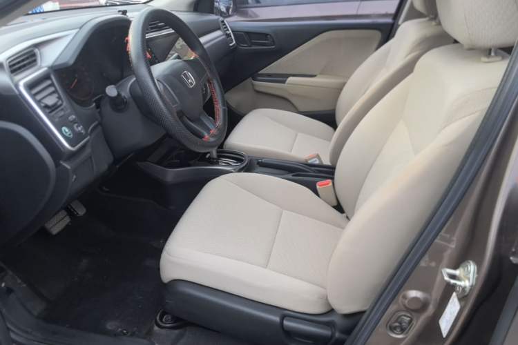 Used Honda Greiz 2016 1.5L CVT Classic Edition Left Front Seat