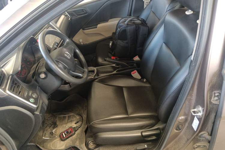 Used Honda Greiz 2016 1.5L CVT Classic Edition Left Front Seat