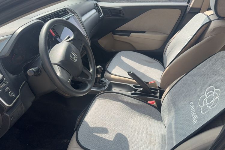 Used Honda Greiz 2016 1.5L Manual Classic Edition Left Front Seat