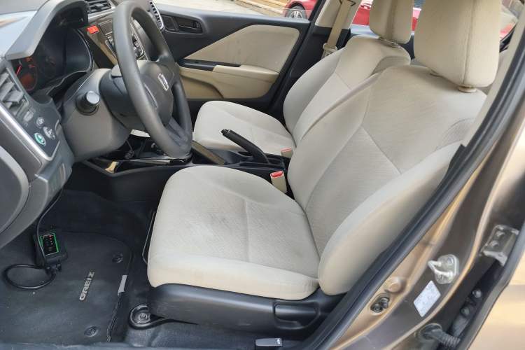 Used Honda Greiz 2016 1.5L CVT Classic Edition Left Front Seat