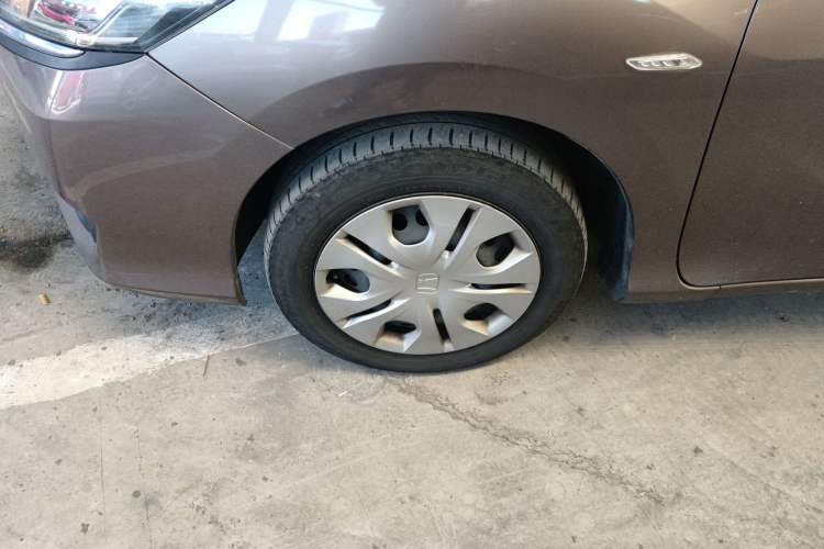 Used Honda Greiz 2016 1.5L CVT Classic Edition Left Front Wheel Hub