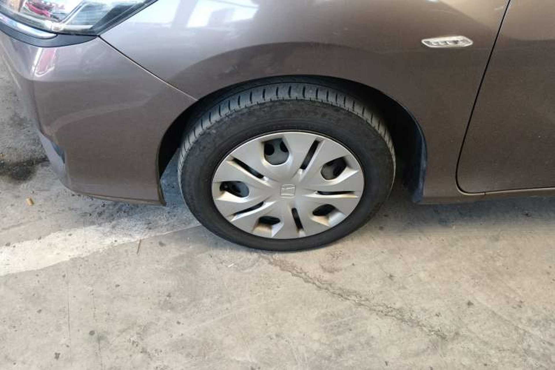 Used Honda Greiz 2016 1.5L CVT Classic Edition Left Front Wheel Hub