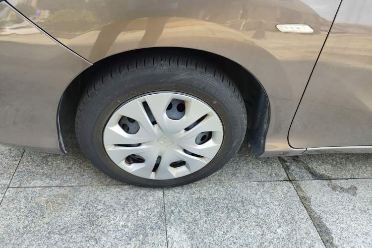 Used Honda Greiz 2016 1.5L CVT Classic Edition Left Front Wheel Hub