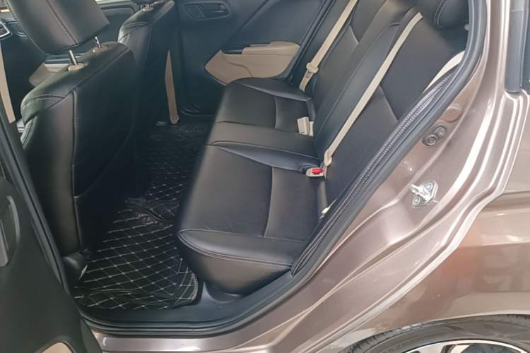 Used Honda Greiz 2016 1.5L CVT Classic Edition Left Rear Seat