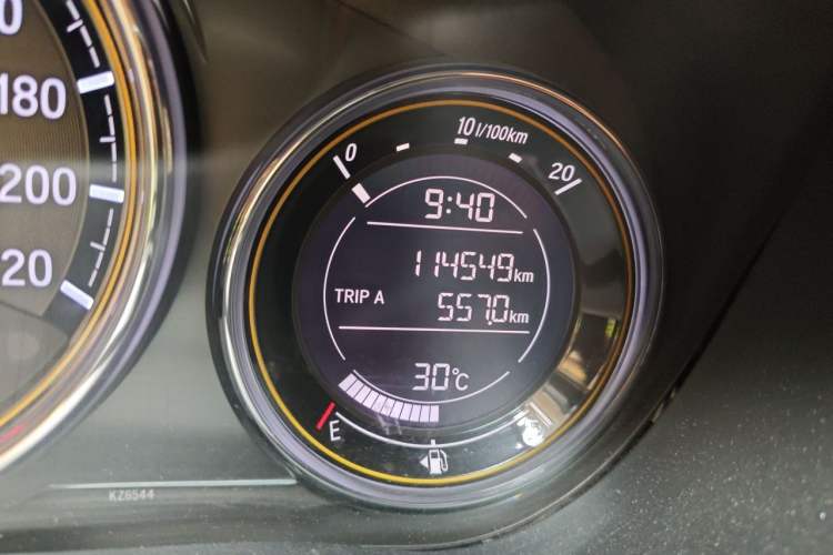 Used Honda Greiz 2016 1.5L CVT Luxury Edition Odometer Close Up