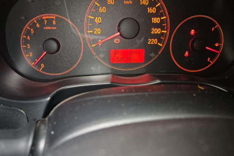 Used Honda Greiz 2016 1.5L CVT Classic Edition Odometer Close Up