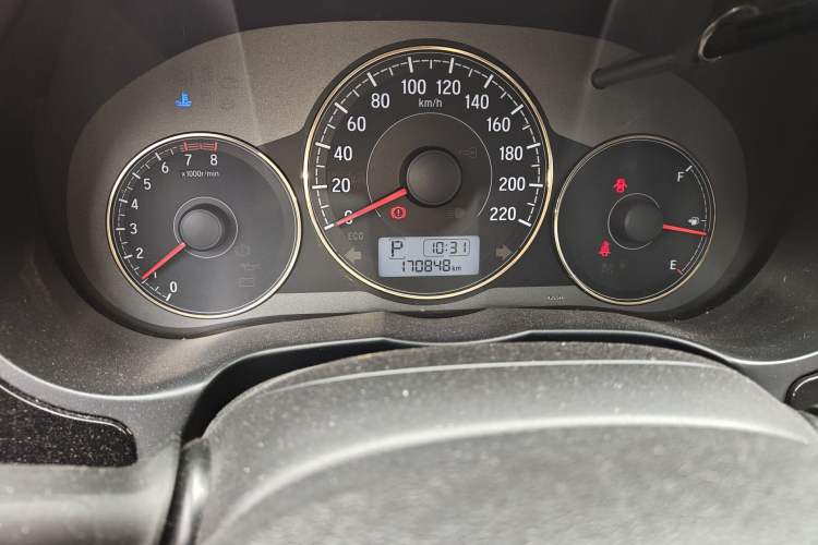 Used Honda Greiz 2016 1.5L CVT Fashion Edition Odometer Close Up